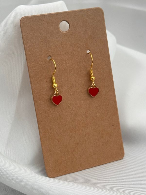 Dainty Red Hearts ♥️