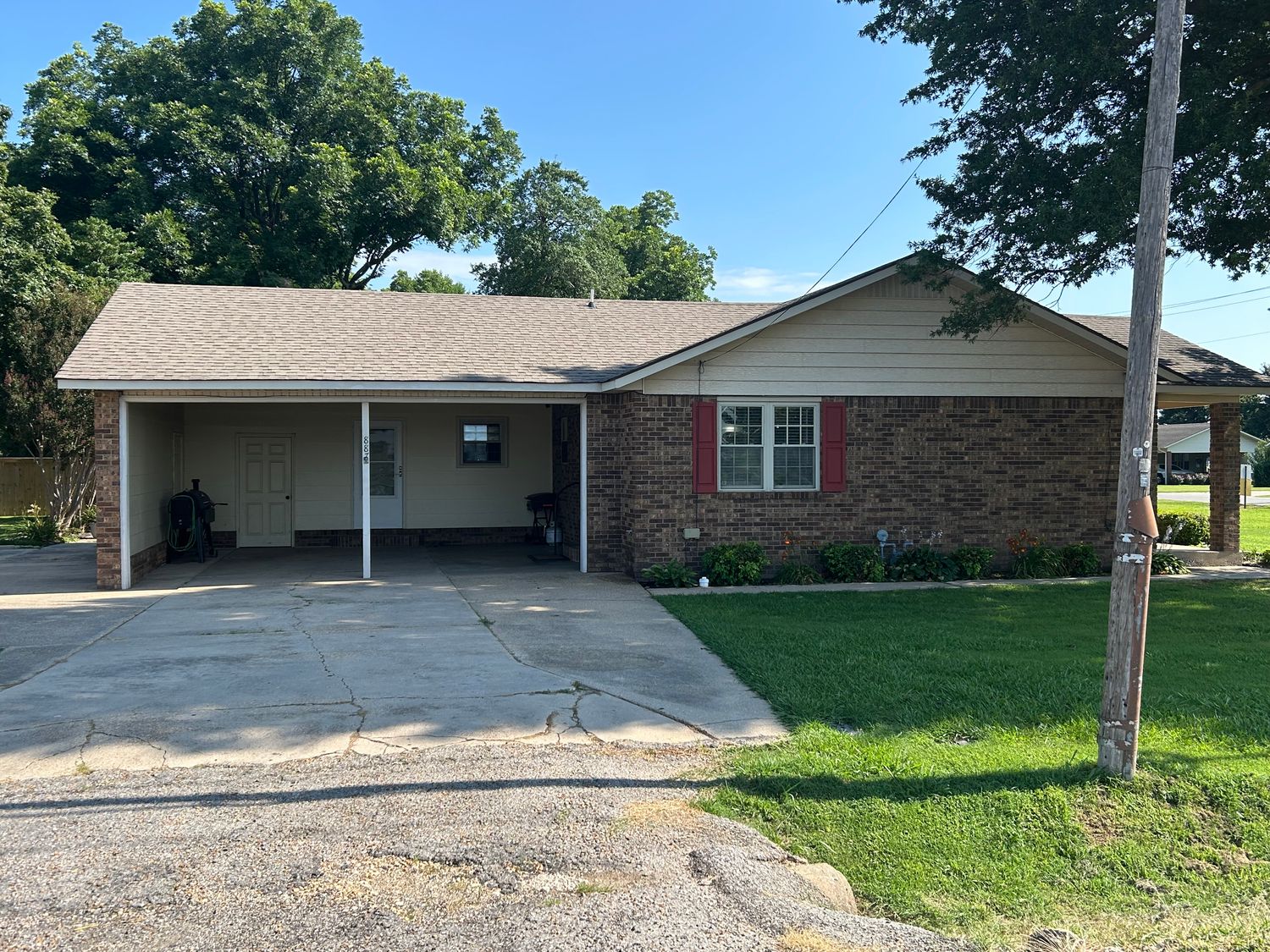 887 S. Garfield Piggott, AR 72454 887 S. Garfield Piggott, AR 72454
