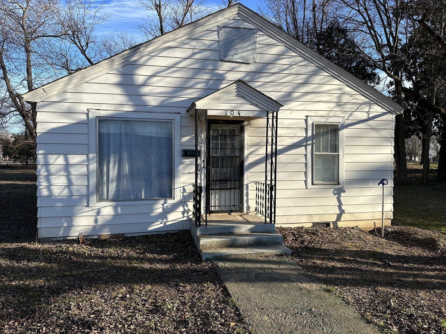 104 S.W. 3rd St. Corning, AR 72422 104 S.W. 3rd St. Corning, AR 72422
