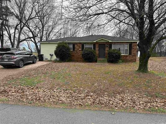 1055 N. 4th Piggott, AR 72454