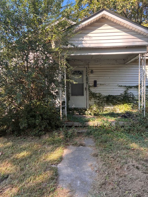859 S. Thornton Piggott, AR 72454 859 S. Thornton Piggott, AR 72454