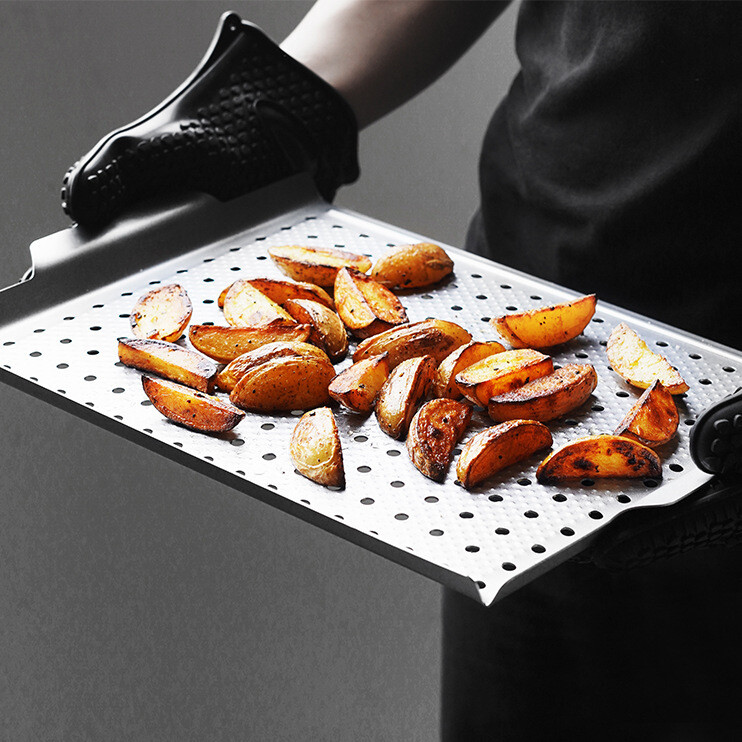 Perforated BBQ Grill Pan 1.2mm Heavy Duty Carbon Steel Baking Tray with Handle