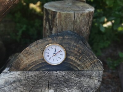 Ebonised Oak Mantel Clock: Timeless Elegance in Ebony
