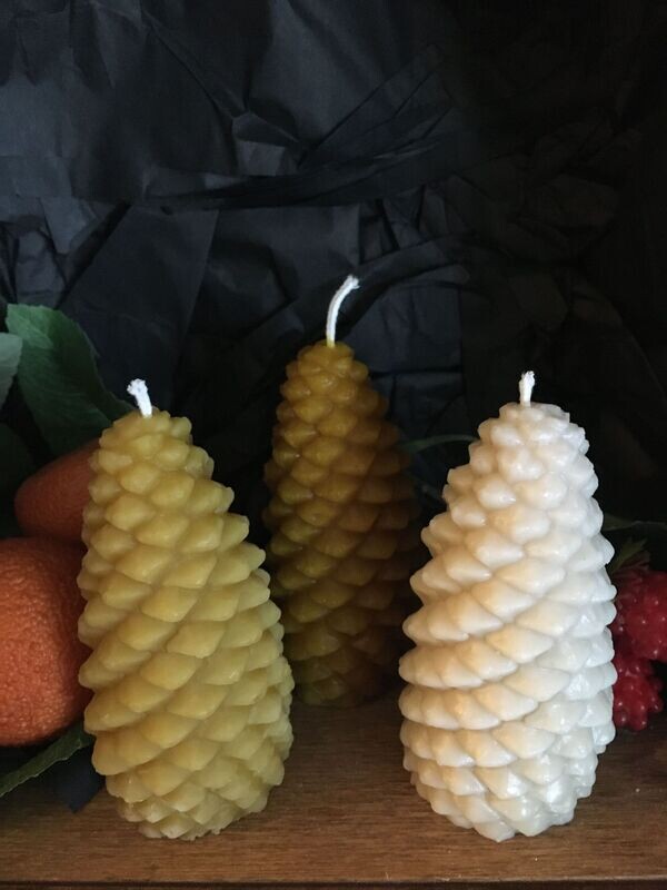 Small Pine Cone Candle