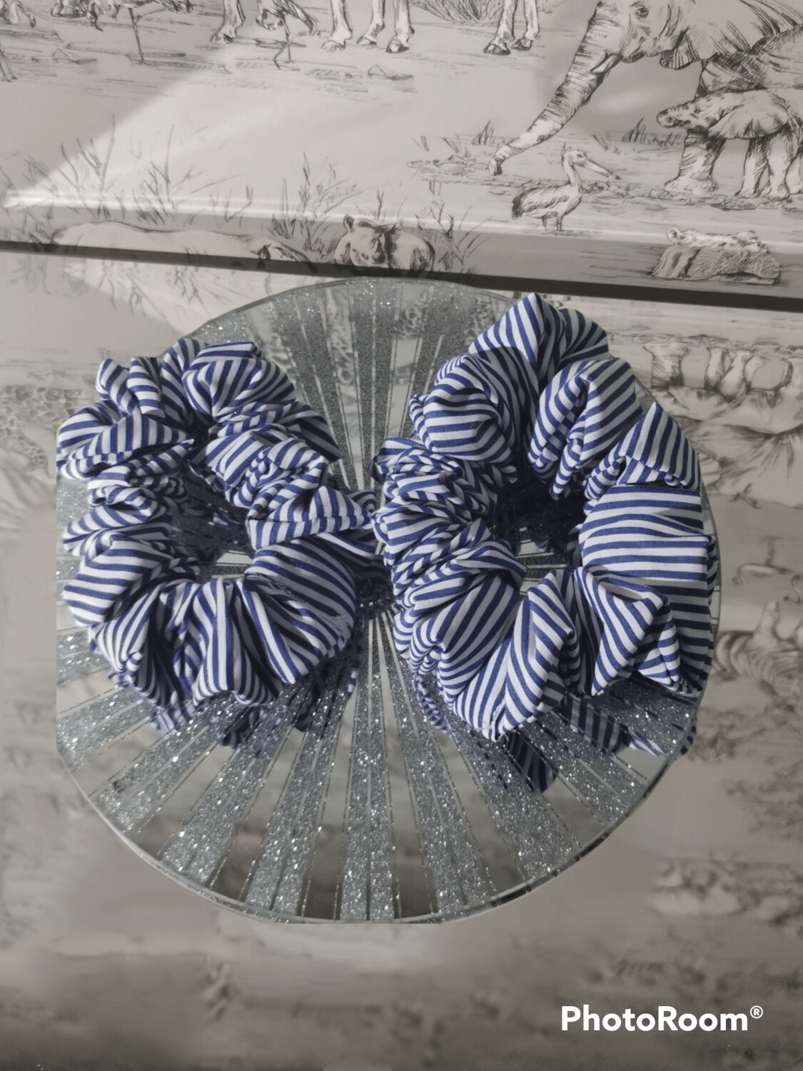 ELEGANT SCRUNCHIES