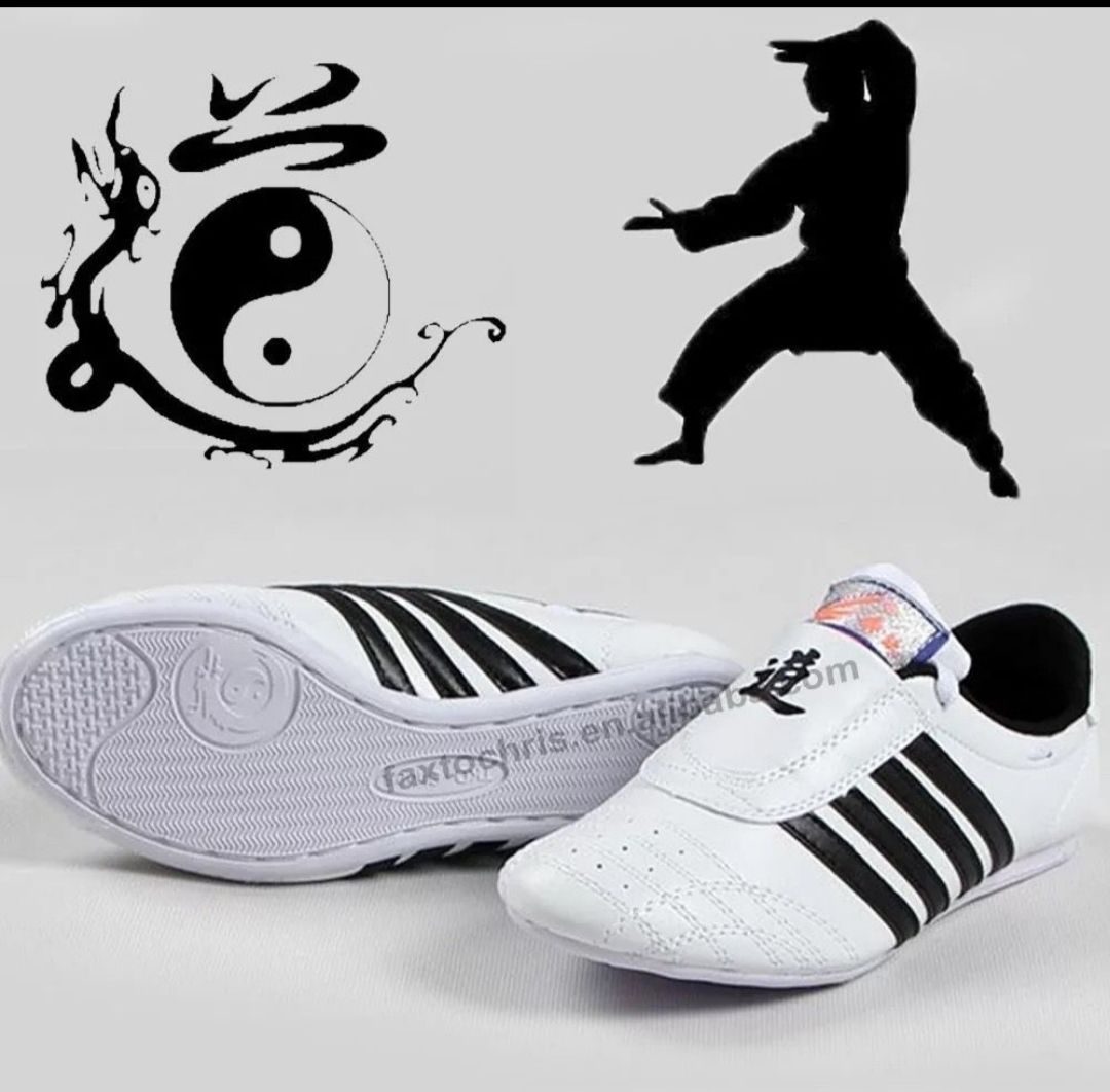 حذاء تايكوندو خطوط اسود رجالي نمرة 42 @