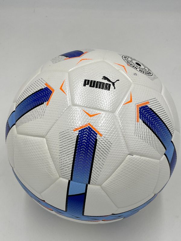 ✓ كرة قدم Puma White &amp; Blue