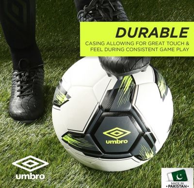 كرات Umbro