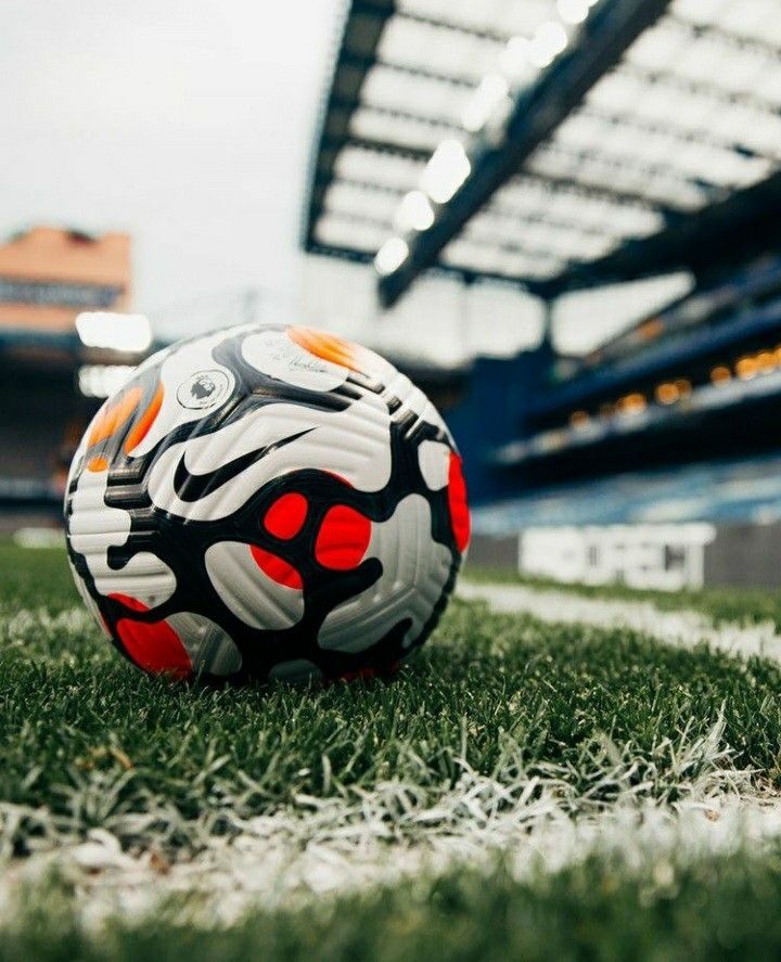 كرة قدم Nike Black &amp; Orange #