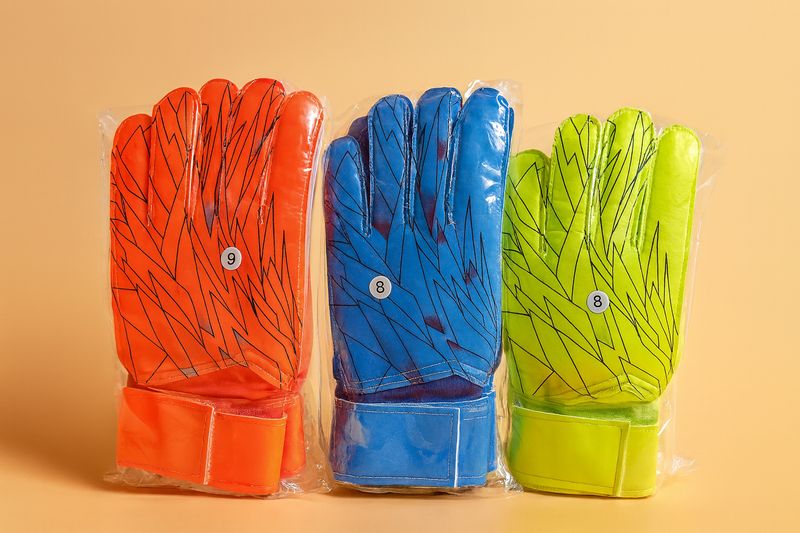 قلفز حارس مرمى رجالي ✓