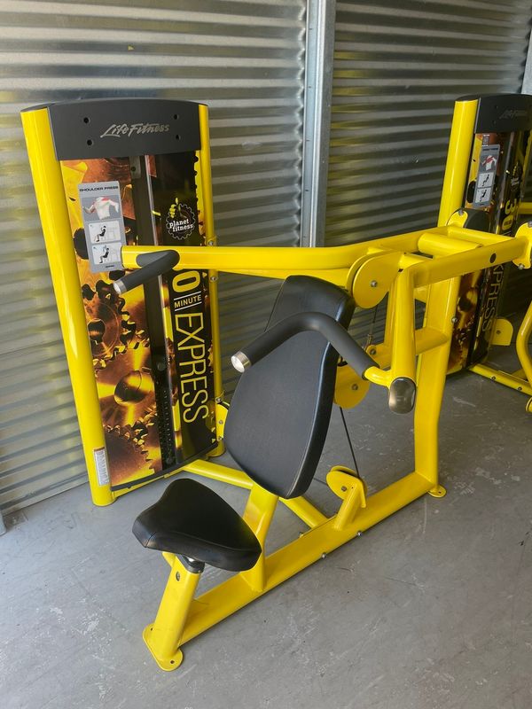 OPtima Chest Press Life Fitness(امريكي مستعمل)✓