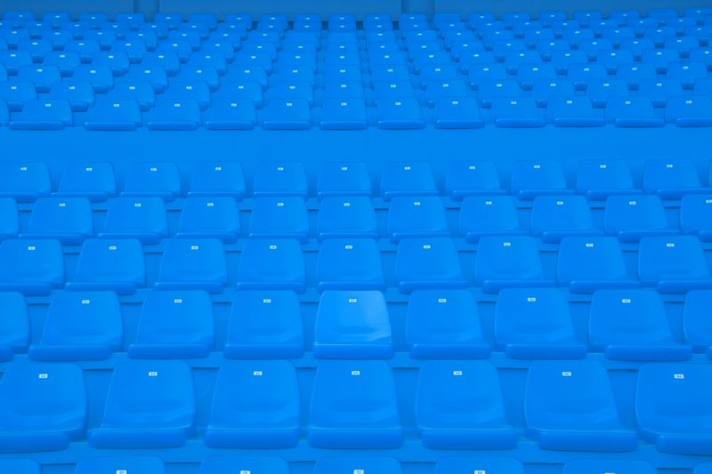 مقعد جمهور بلاستيك صيني أزرق ✓