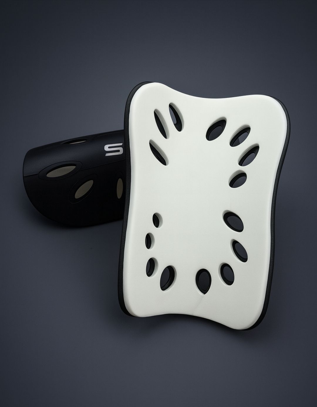 واقي الساق لكرة القدم ✓