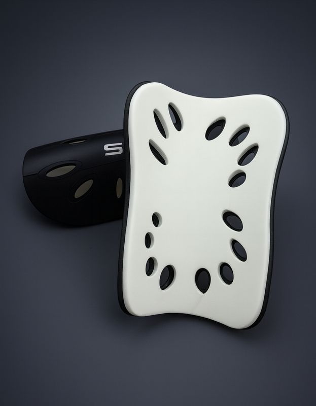 واقي الساق لكرة القدم ✓