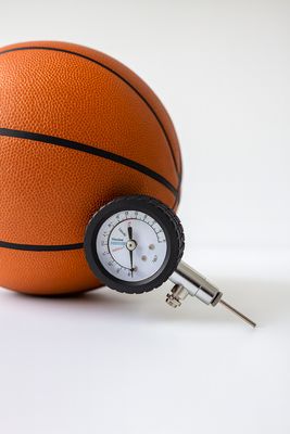 اجهزة قياس الهواء والأبر للمنافيخ