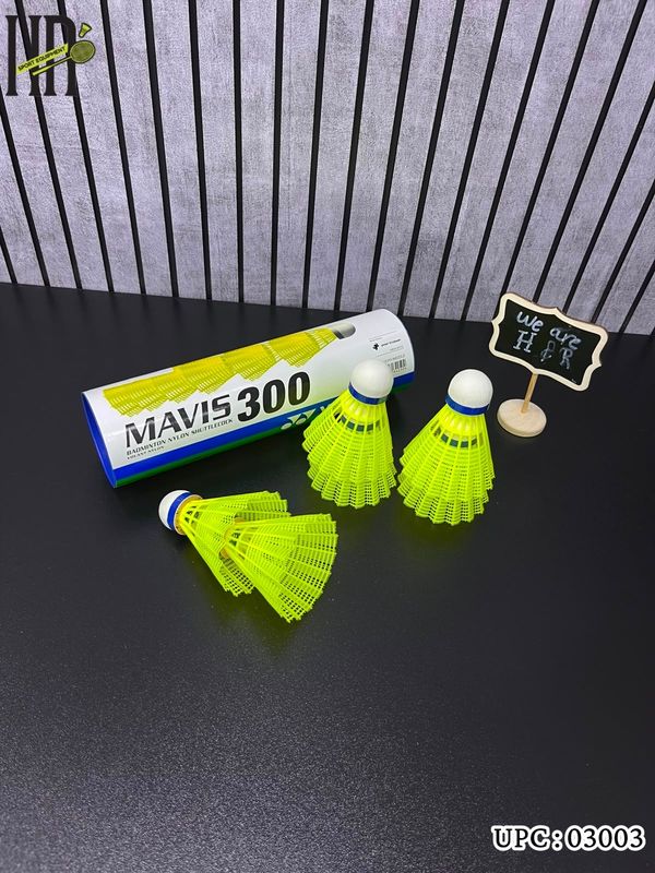 ريش بدمينتون نايلون أصلية لون الأصفر Yonex Mavis 300 *