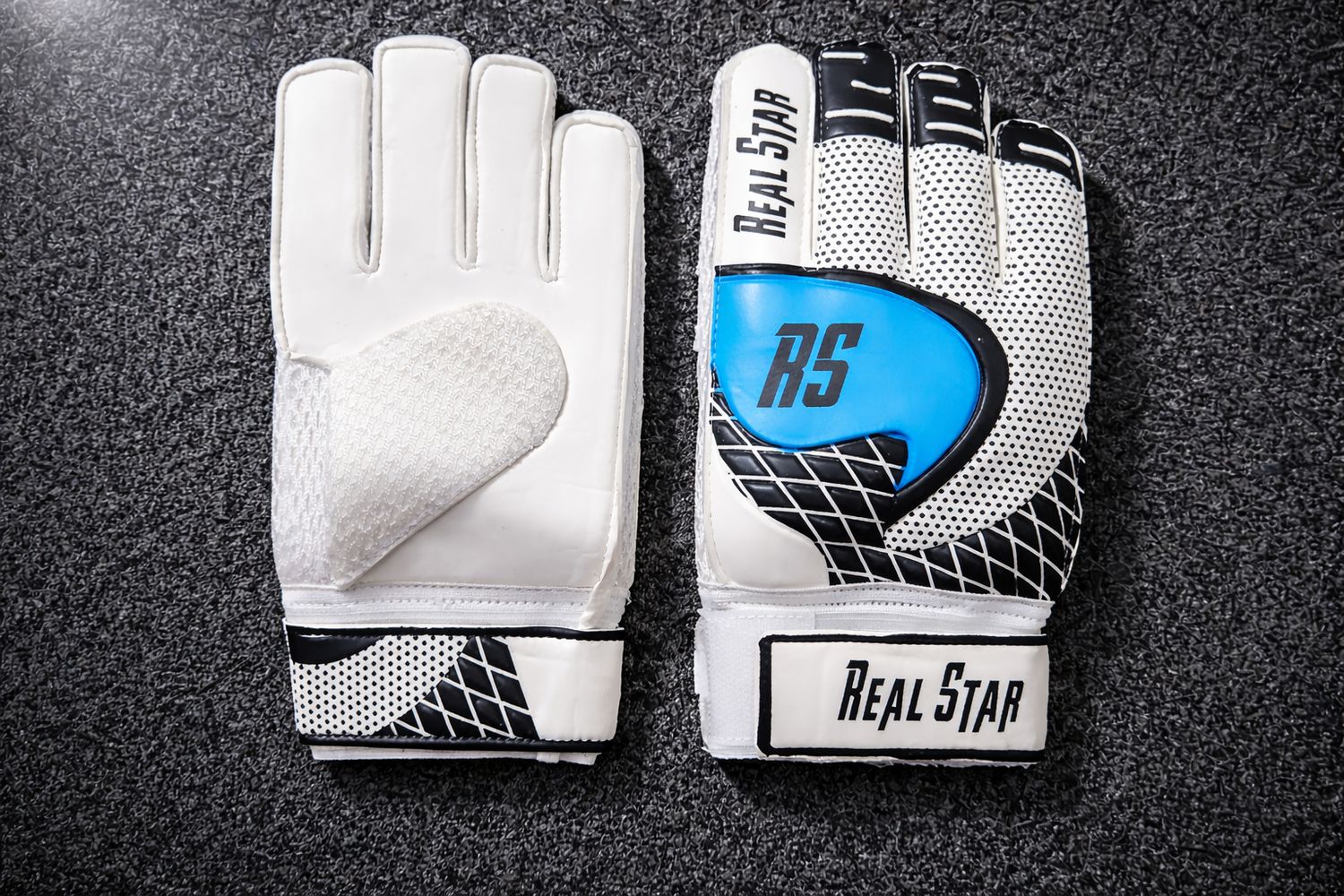 قلفز حارس ولادي ريال @