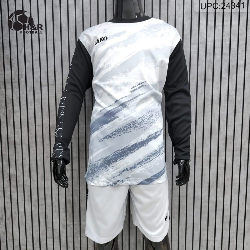 طقم كم طويل ولادي أبيض JAKO ✓