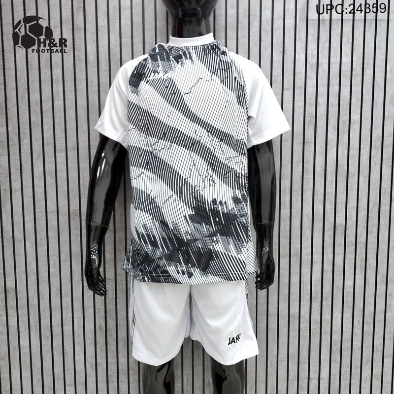 طقم كم قصير ولادي أبيض JAKO✓