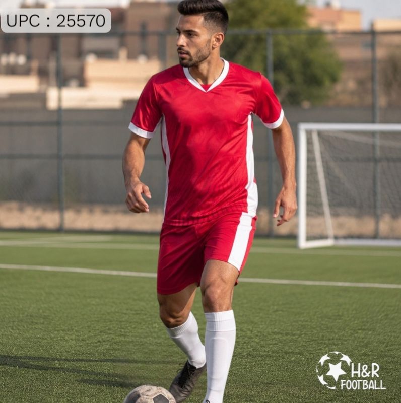 طقم تيشيرت رياضي Red *