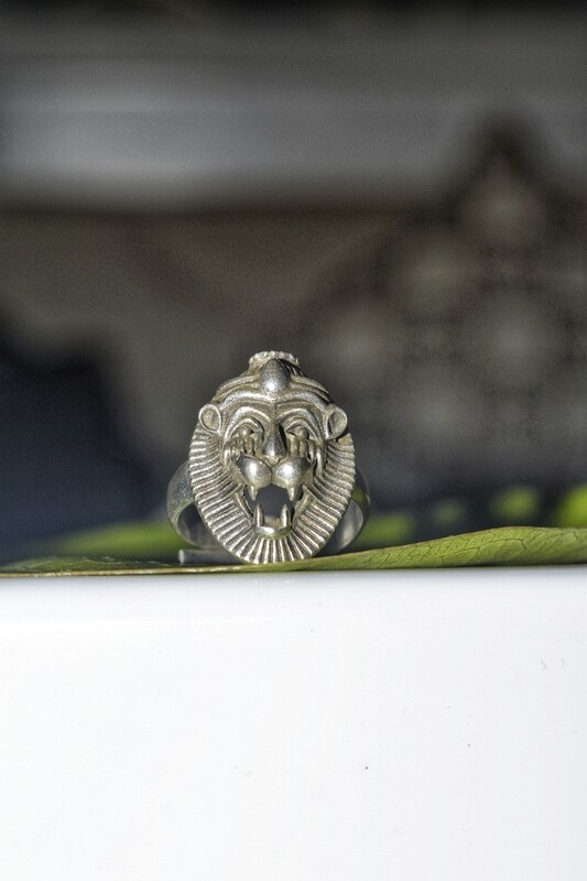 Simha Ring