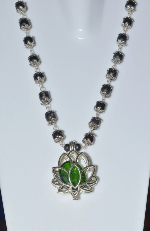 Big Lotus Flower Pendant Tulasi Mala