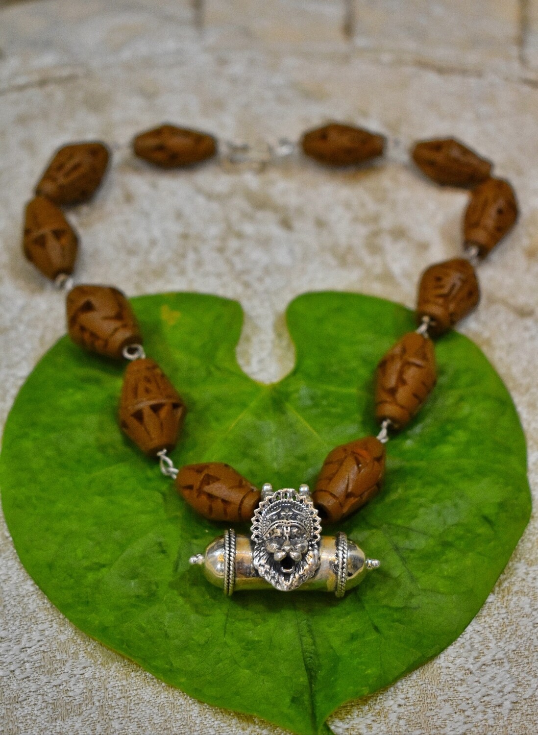 Om Jayavardhanaya Mala