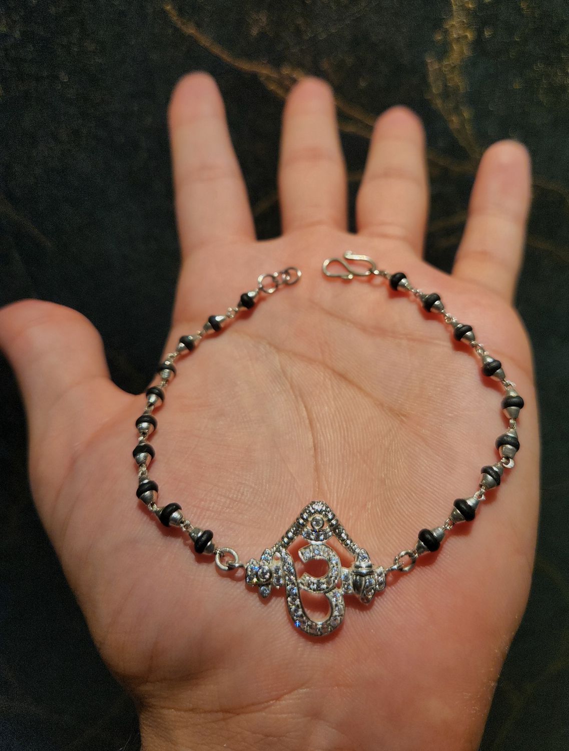 OM Shank Chakra Bracelet/Rakhi
