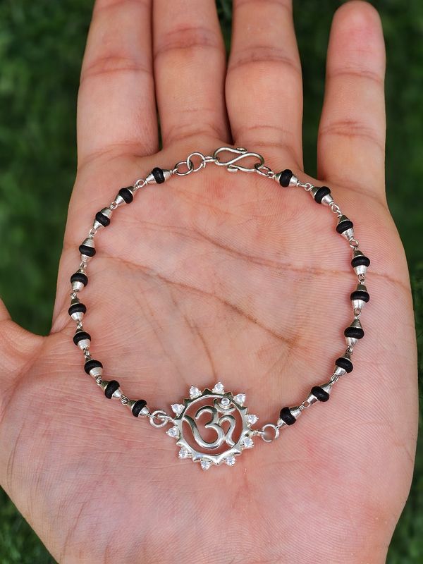 OM Silver Tulasi Rakhi/Bracelet