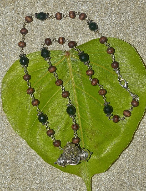 Raja Narahari Kawacha Tulsi Mala