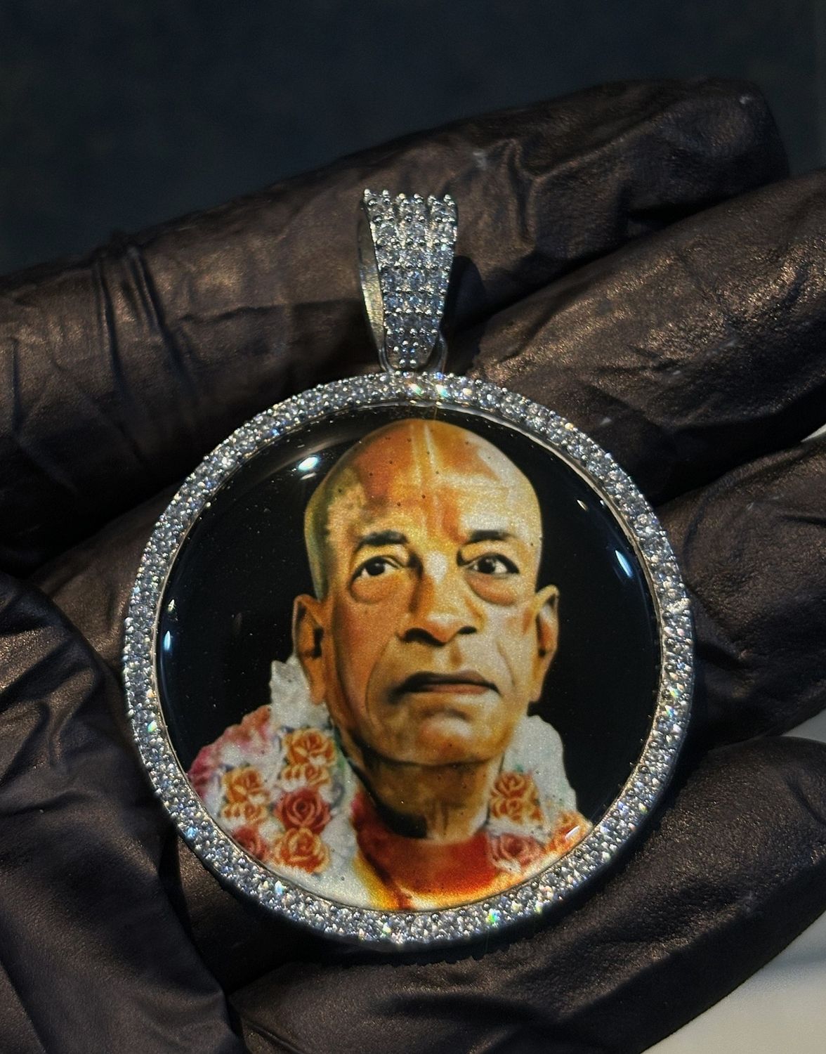 Prabhupada AD Pendant