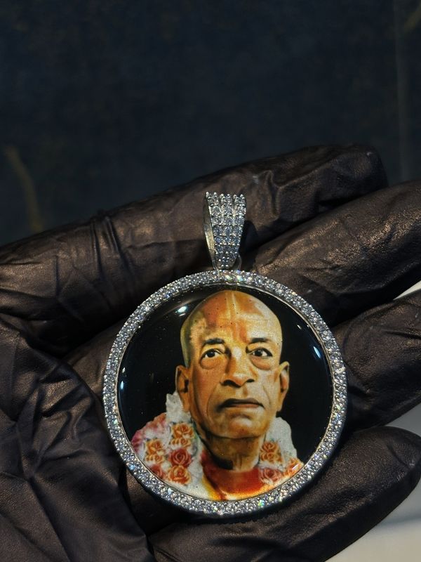 Prabhupada AD Pendant