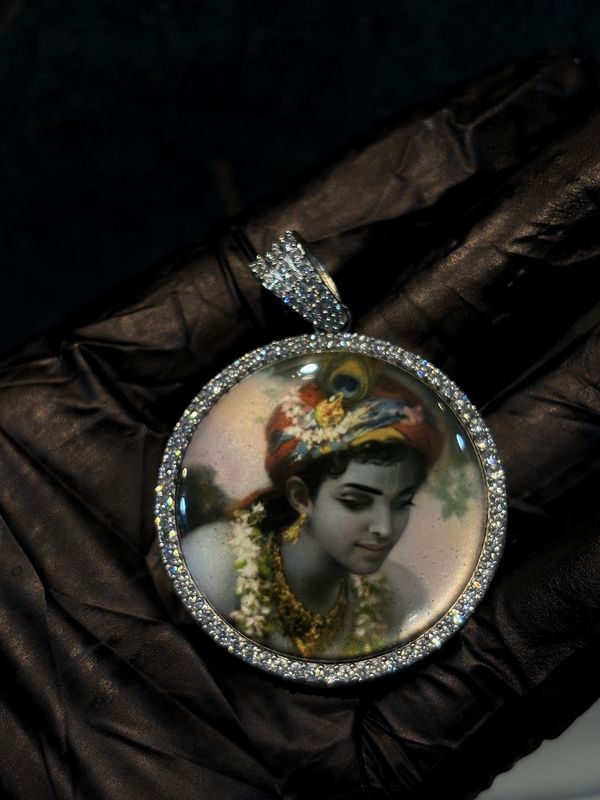 Shyam AD Pendant