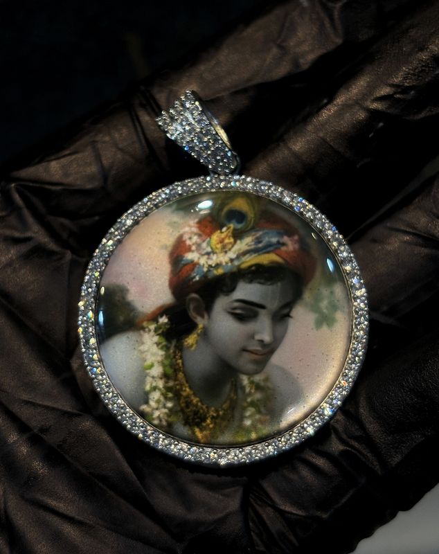 Shyam AD Pendant