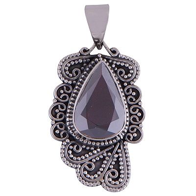 55. Garnet 925 Sterling Silver PendantItem No.:  R301012-6