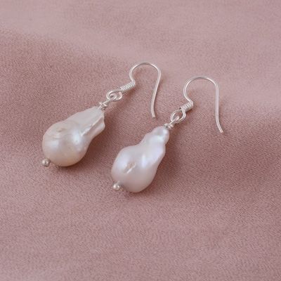 7.  Gorgeous Natural water Pearl Baroque Shaped 925 Sterling Solid Silver Dangle EarringsItem No.:  R1501993-1