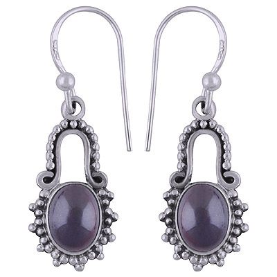 29. 925 Sterling Silver Garnet Earrings  Item No.:  R1501641-7