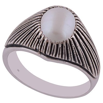35. Pearl 925 Sterling Silver RingItem No.:  R3402517-25