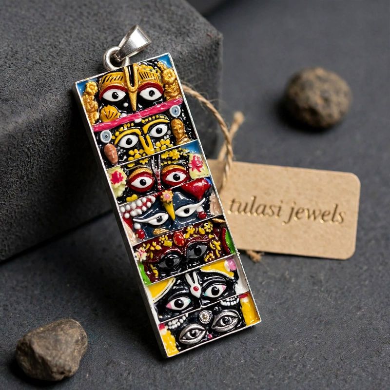 Vrindavan Eyes Pendant