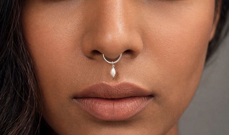Freshwater Pearl silver Nose Ring
