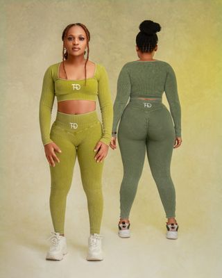 TDeyesonme 2pc set