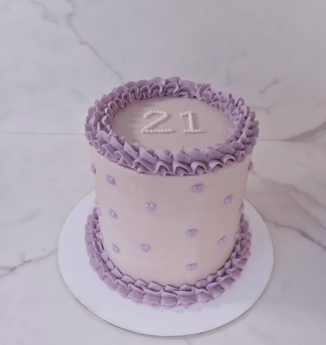 Mini Heart & Pearls Cake Mini Heart & Pearls Cake