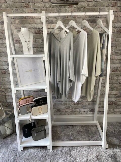 Silk Feel Knitwear (Silver Grey)