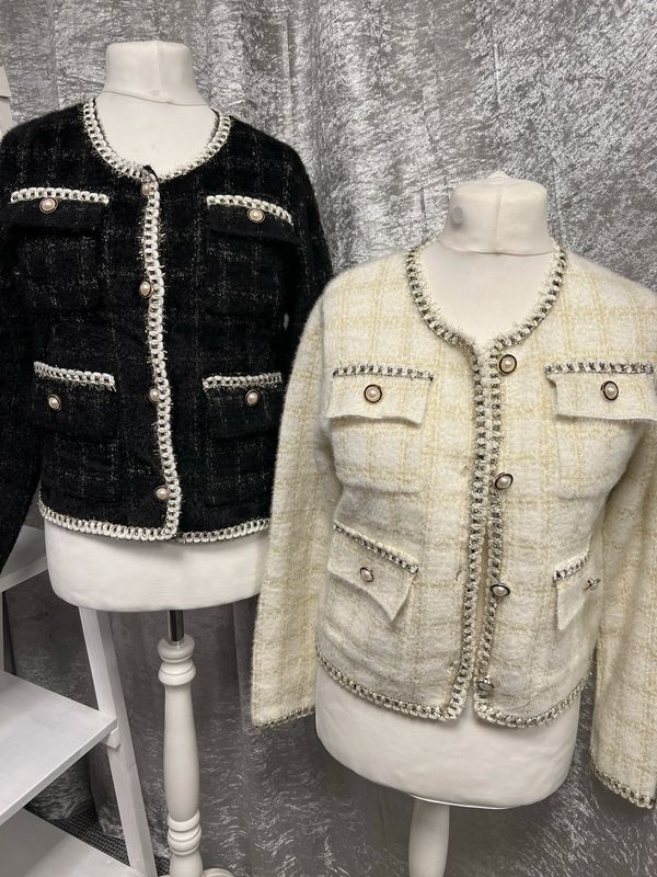Soft Jacket Cream With Stretch Free Size
