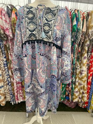 Beautiful Dress One Size Fits 10-18