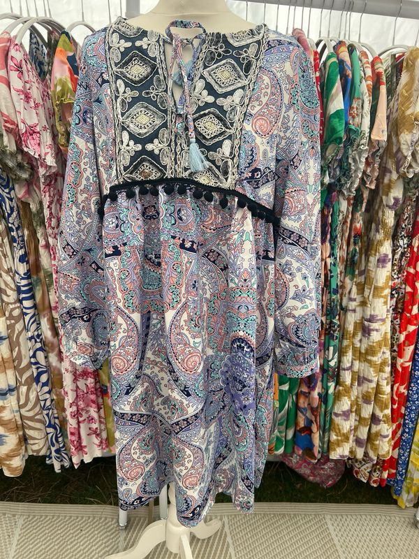 Beautiful Dress One Size Fits 10-18