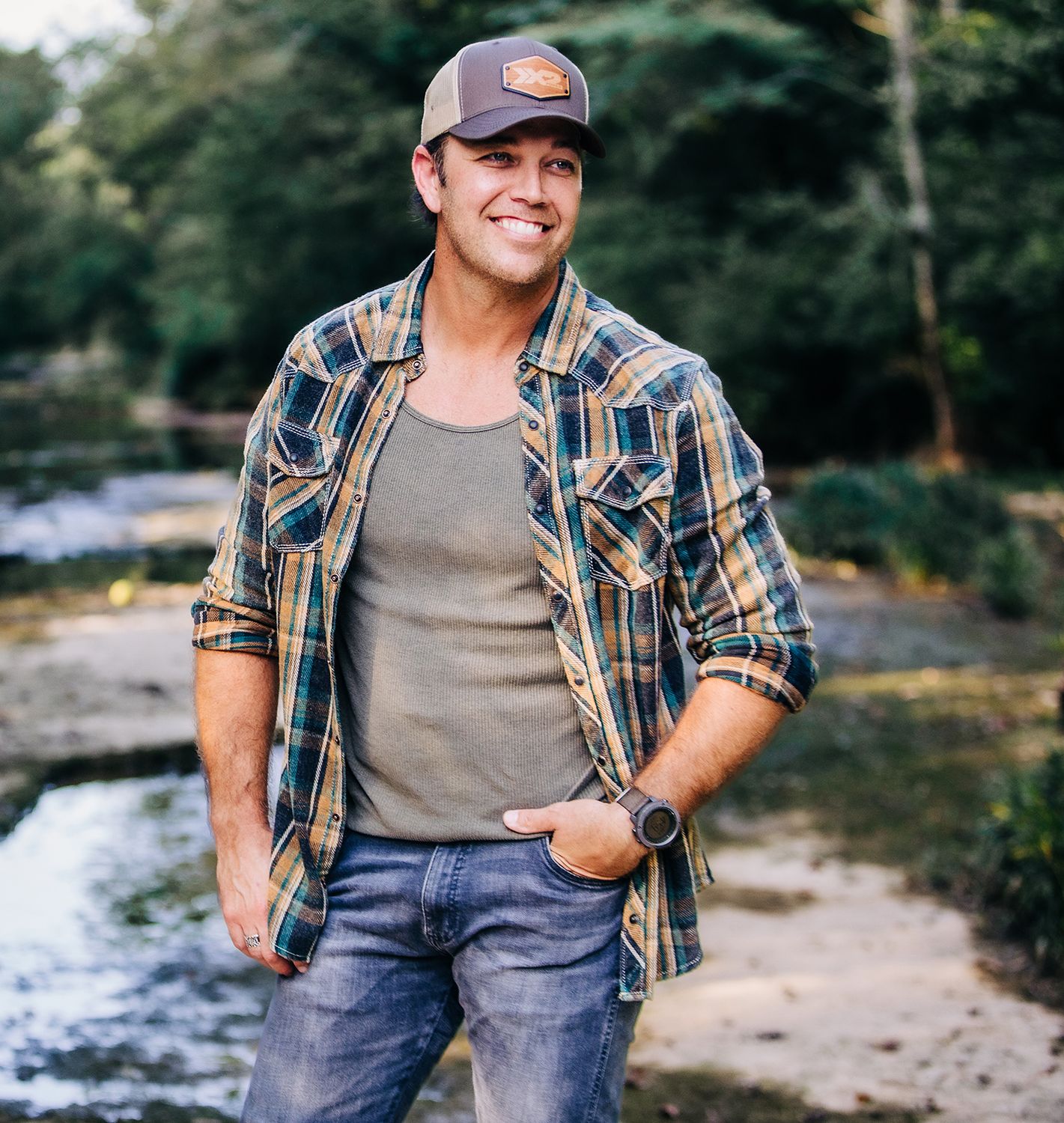 LUCAS HOGE &amp; FRIENDS