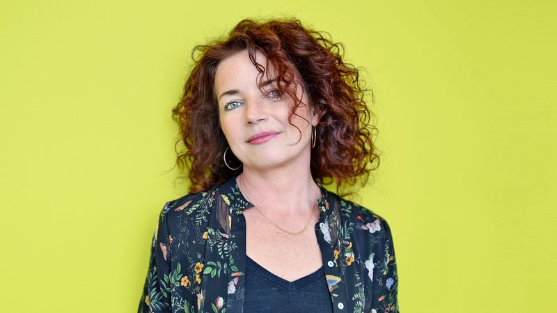 TIA SILLERS &amp; FRIENDS