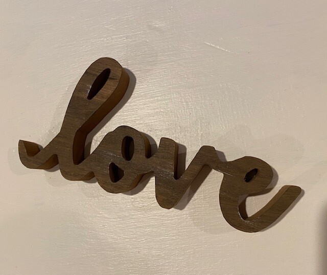 Love-script farmhouse