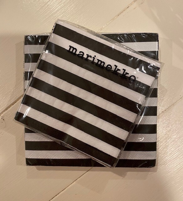 Black &amp; White Luncheon Napkins